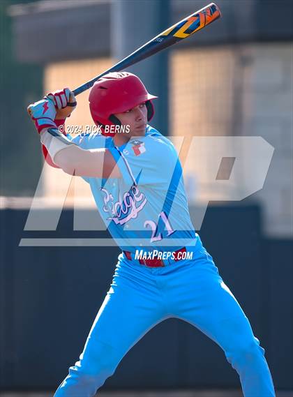 Thumbnail 2 in Grand Oaks vs Oak Ridge (Battle of the Oaks) photogallery.