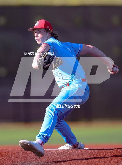 Thumbnail 2 in Grand Oaks vs Oak Ridge (Battle of the Oaks) photogallery.