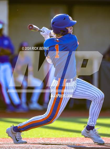 Thumbnail 2 in Grand Oaks vs Oak Ridge (Battle of the Oaks) photogallery.