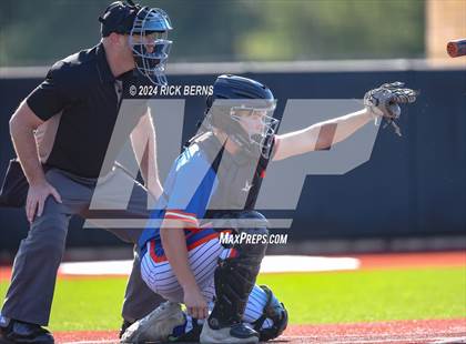 Thumbnail 3 in Grand Oaks vs Oak Ridge (Battle of the Oaks) photogallery.