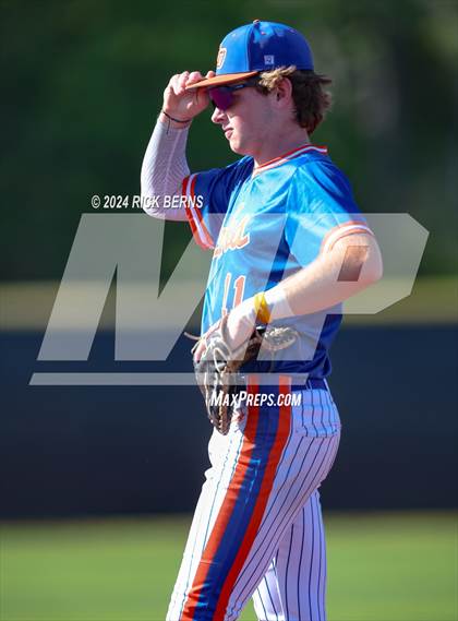 Thumbnail 1 in Grand Oaks vs Oak Ridge (Battle of the Oaks) photogallery.