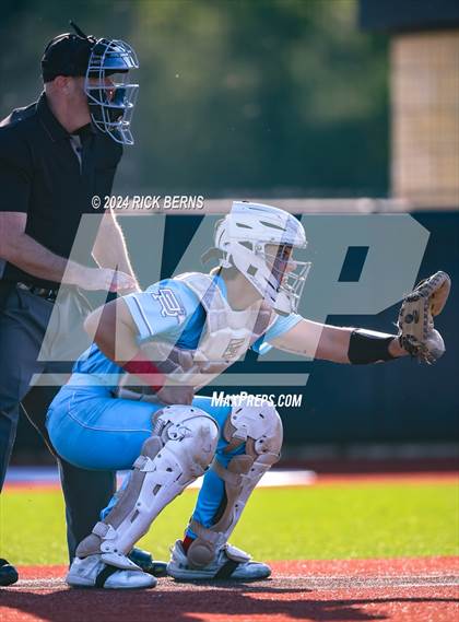 Thumbnail 3 in Grand Oaks vs Oak Ridge (Battle of the Oaks) photogallery.