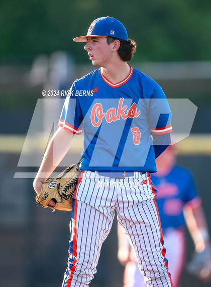 Thumbnail 3 in Grand Oaks vs Oak Ridge (Battle of the Oaks) photogallery.