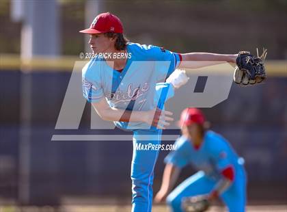 Thumbnail 3 in Grand Oaks vs Oak Ridge (Battle of the Oaks) photogallery.
