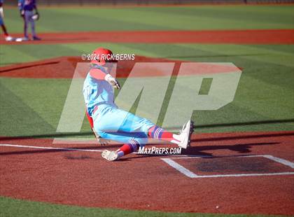 Thumbnail 1 in Grand Oaks vs Oak Ridge (Battle of the Oaks) photogallery.