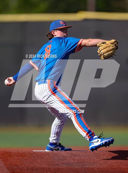 Thumbnail 2 in Grand Oaks vs Oak Ridge (Battle of the Oaks) photogallery.