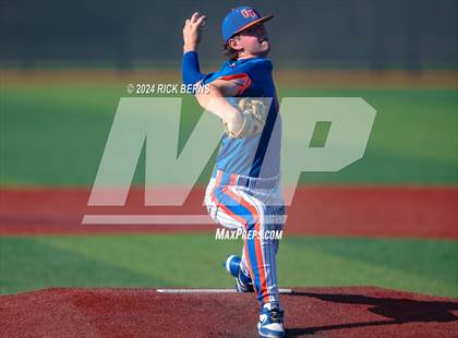 Thumbnail 2 in Grand Oaks vs Oak Ridge (Battle of the Oaks) photogallery.