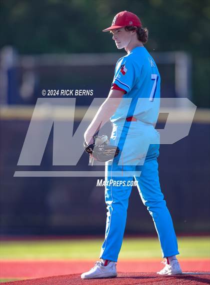 Thumbnail 2 in Grand Oaks vs Oak Ridge (Battle of the Oaks) photogallery.