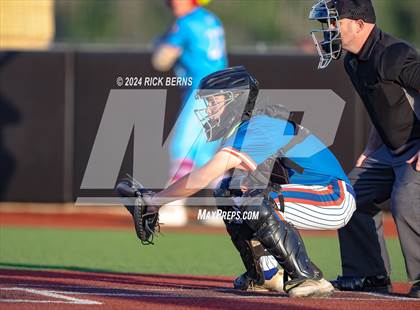 Thumbnail 1 in Grand Oaks vs Oak Ridge (Battle of the Oaks) photogallery.