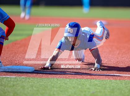 Thumbnail 2 in Grand Oaks vs Oak Ridge (Battle of the Oaks) photogallery.