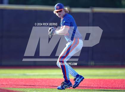 Thumbnail 2 in Grand Oaks vs Oak Ridge (Battle of the Oaks) photogallery.