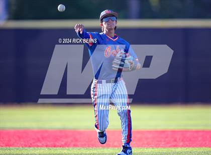 Thumbnail 1 in Grand Oaks vs Oak Ridge (Battle of the Oaks) photogallery.