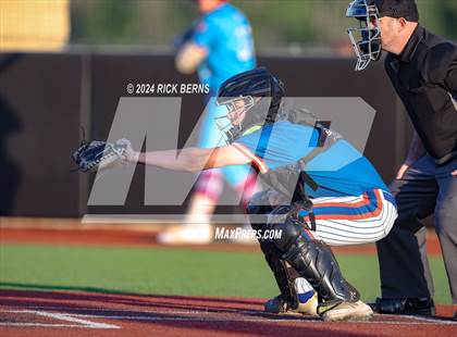 Thumbnail 2 in Grand Oaks vs Oak Ridge (Battle of the Oaks) photogallery.