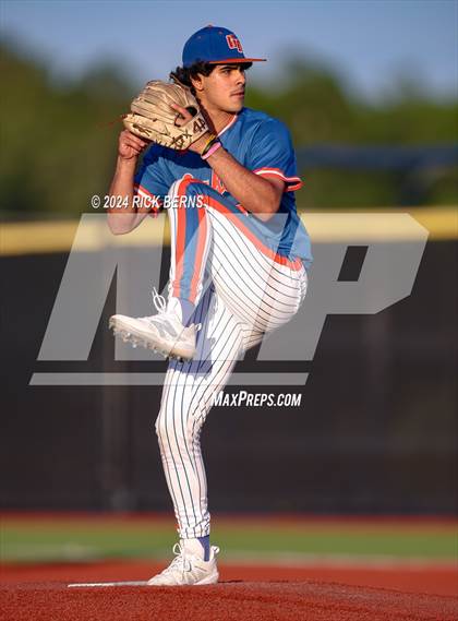 Thumbnail 2 in Grand Oaks vs Oak Ridge (Battle of the Oaks) photogallery.