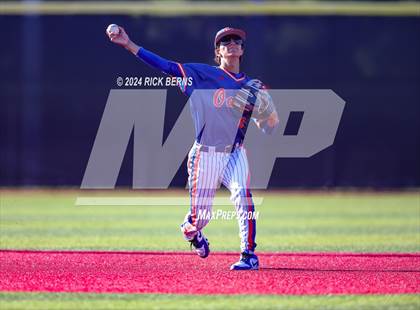 Thumbnail 2 in Grand Oaks vs Oak Ridge (Battle of the Oaks) photogallery.