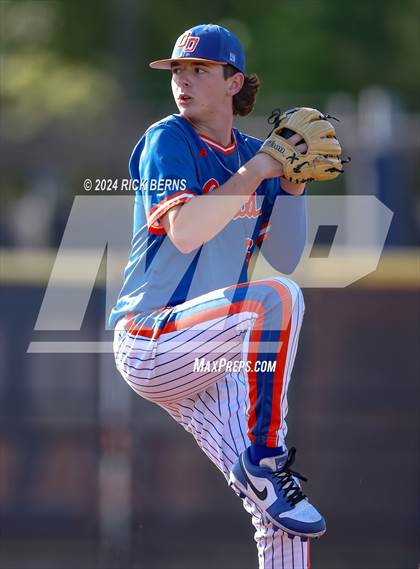 Thumbnail 3 in Grand Oaks vs Oak Ridge (Battle of the Oaks) photogallery.