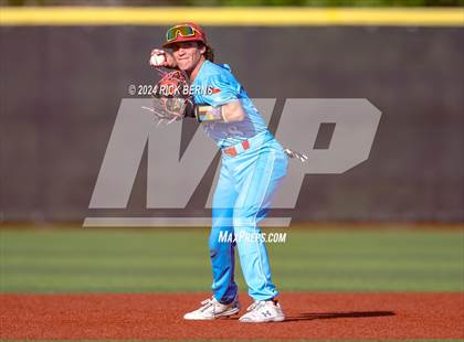 Thumbnail 1 in Grand Oaks vs Oak Ridge (Battle of the Oaks) photogallery.