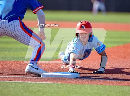 Thumbnail 3 in Grand Oaks vs Oak Ridge (Battle of the Oaks) photogallery.