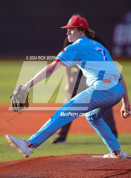 Thumbnail 2 in Grand Oaks vs Oak Ridge (Battle of the Oaks) photogallery.