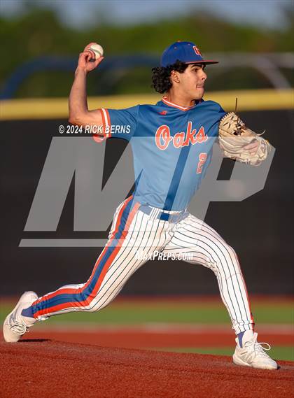 Thumbnail 1 in Grand Oaks vs Oak Ridge (Battle of the Oaks) photogallery.