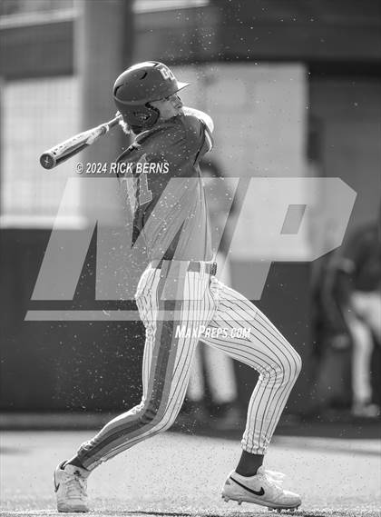 Thumbnail 1 in Grand Oaks vs Oak Ridge (Battle of the Oaks) photogallery.