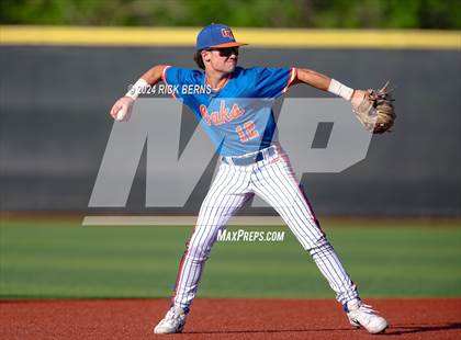 Thumbnail 3 in Grand Oaks vs Oak Ridge (Battle of the Oaks) photogallery.