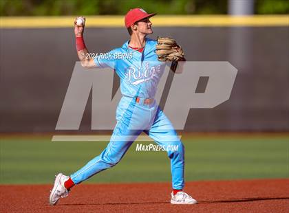 Thumbnail 2 in Grand Oaks vs Oak Ridge (Battle of the Oaks) photogallery.