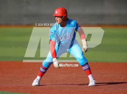 Thumbnail 2 in Grand Oaks vs Oak Ridge (Battle of the Oaks) photogallery.