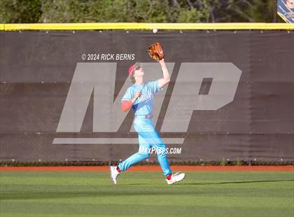 Thumbnail 2 in Grand Oaks vs Oak Ridge (Battle of the Oaks) photogallery.