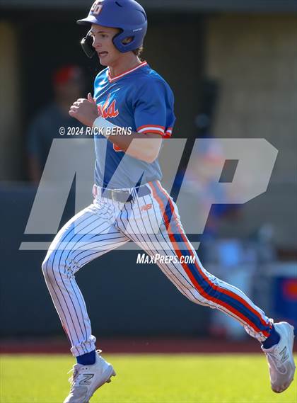 Thumbnail 1 in Grand Oaks vs Oak Ridge (Battle of the Oaks) photogallery.