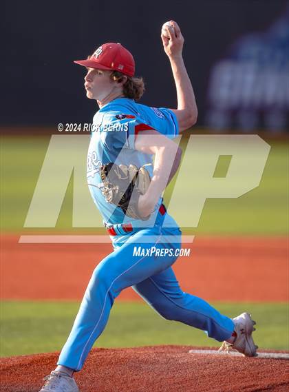 Thumbnail 1 in Grand Oaks vs Oak Ridge (Battle of the Oaks) photogallery.