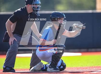 Thumbnail 1 in Grand Oaks vs Oak Ridge (Battle of the Oaks) photogallery.