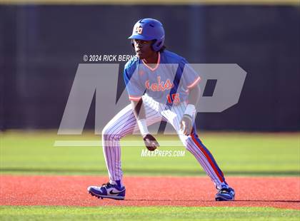 Thumbnail 2 in Grand Oaks vs Oak Ridge (Battle of the Oaks) photogallery.