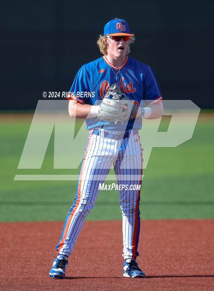 Thumbnail 3 in Grand Oaks vs Oak Ridge (Battle of the Oaks) photogallery.