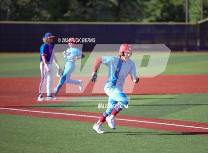 Thumbnail 3 in Grand Oaks vs Oak Ridge (Battle of the Oaks) photogallery.