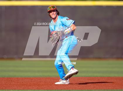 Thumbnail 3 in Grand Oaks vs Oak Ridge (Battle of the Oaks) photogallery.