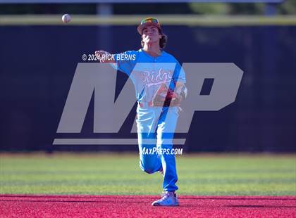 Thumbnail 2 in Grand Oaks vs Oak Ridge (Battle of the Oaks) photogallery.