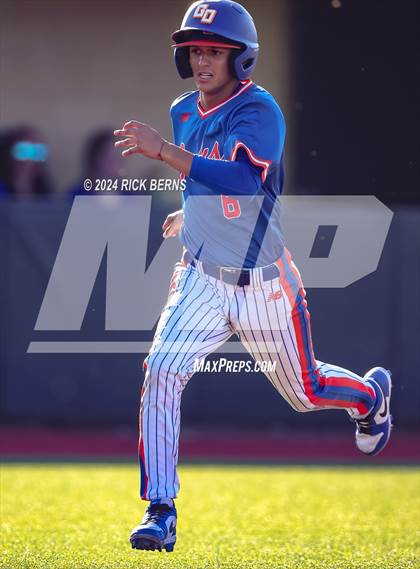 Thumbnail 2 in Grand Oaks vs Oak Ridge (Battle of the Oaks) photogallery.