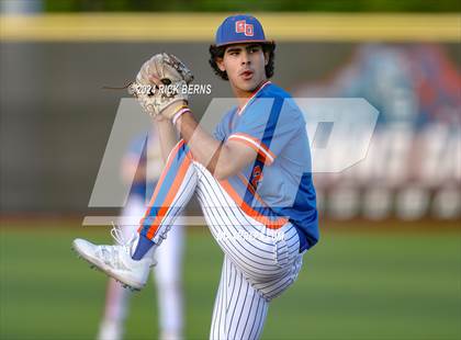 Thumbnail 1 in Grand Oaks vs Oak Ridge (Battle of the Oaks) photogallery.