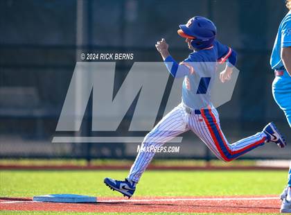 Thumbnail 3 in Grand Oaks vs Oak Ridge (Battle of the Oaks) photogallery.