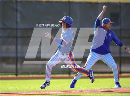 Thumbnail 1 in Grand Oaks vs Oak Ridge (Battle of the Oaks) photogallery.