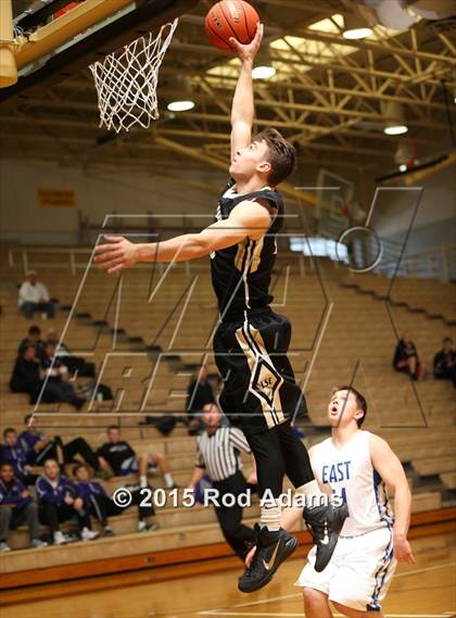 Thumbnail 3 in Lincoln East @ Lincoln Southeast (Heartland Athletic Conference Tournament) photogallery.