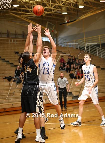 Thumbnail 2 in Lincoln East @ Lincoln Southeast (Heartland Athletic Conference Tournament) photogallery.