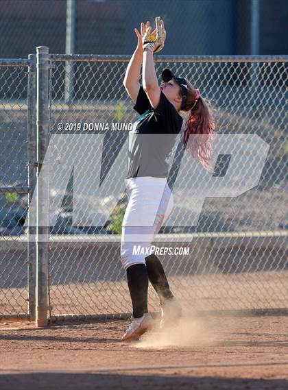 Thumbnail 1 in Highland @ Mountain Pointe photogallery.