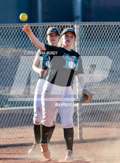 Thumbnail 2 in Highland @ Mountain Pointe photogallery.