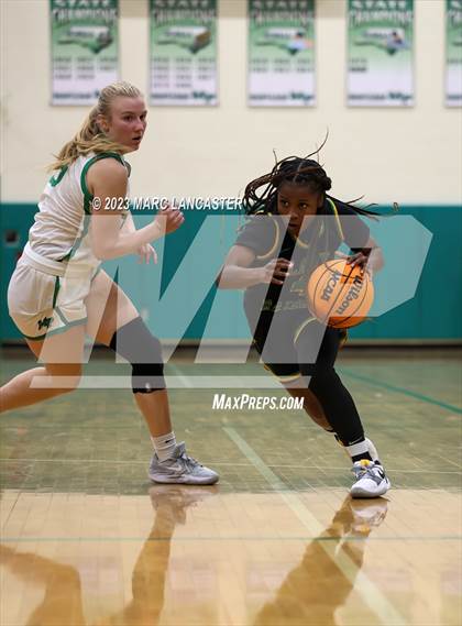 Thumbnail 3 in Richmond @ Myers Park photogallery.