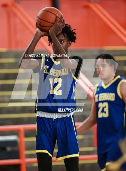 Thumbnail 3 in Campbell Hall vs  St. Bernard  (Beverly Hills Tournament) photogallery.