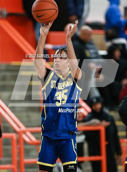 Thumbnail 3 in Campbell Hall vs  St. Bernard  (Beverly Hills Tournament) photogallery.