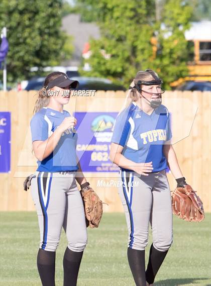 Thumbnail 3 in DeSoto Central vs. Tupelo photogallery.