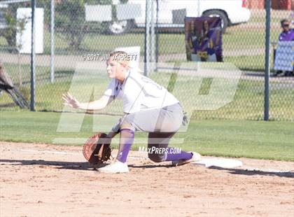 Thumbnail 2 in DeSoto Central vs. Tupelo photogallery.